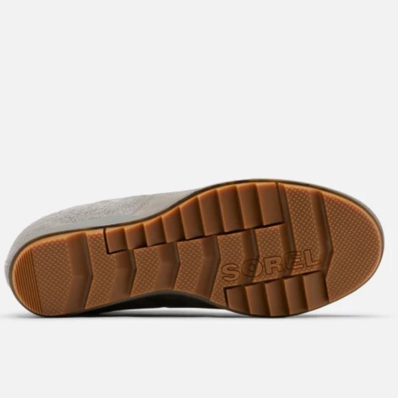 SOREL | Evie Pull On Suede Bootie in Quarry Gum - Picture 4 of 5